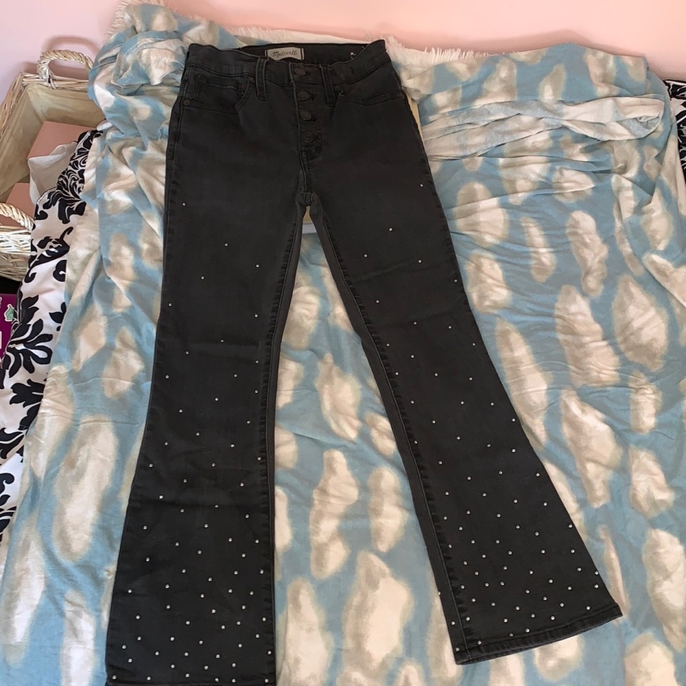 EUC Madewell Cali Boot Metallic Embroidered Dot Cropped Jeans in Washed Black